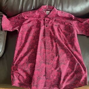 Men’s Cinch size Small Red - more burgundy? Paisley Button-Up Shirt